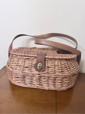 Vintage Fishing Creel Wicker Large Basket Leather Strap Turn Clasp Cottage Fish